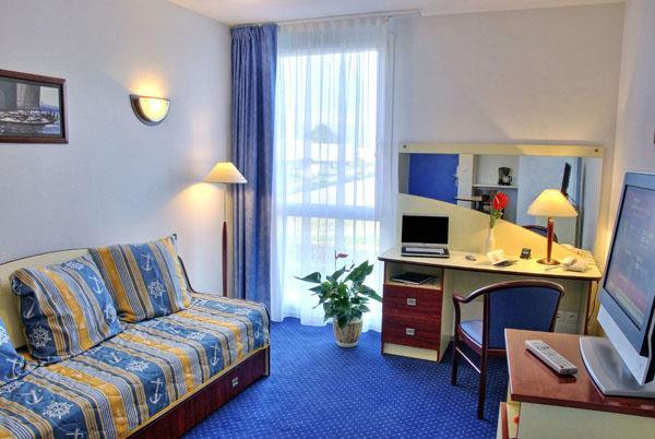Zenitude Hôtel-résidences Bordeaux Aéroport 3*